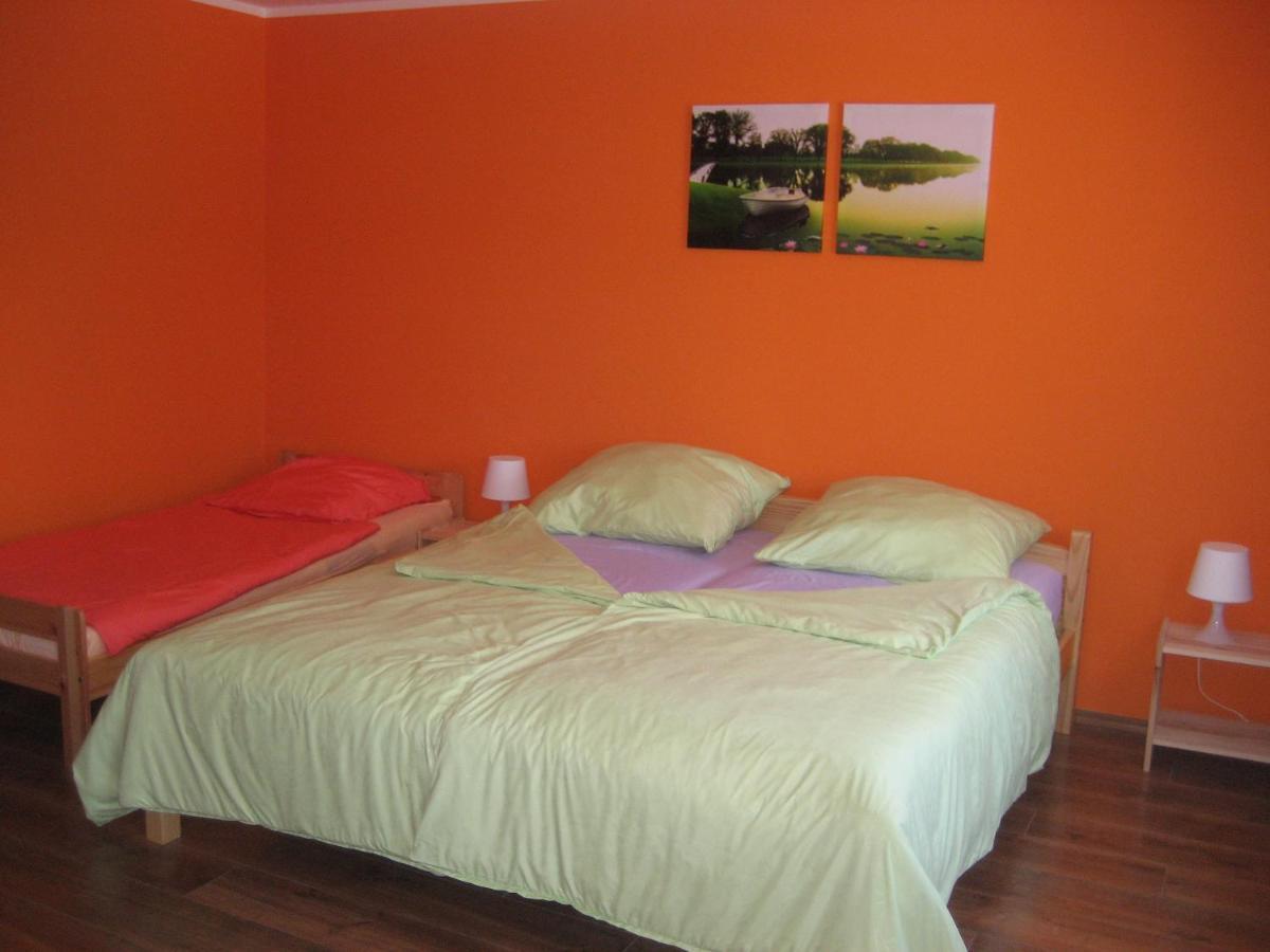 Pokoje Przy Kominie Piecki  Extérieur photo
