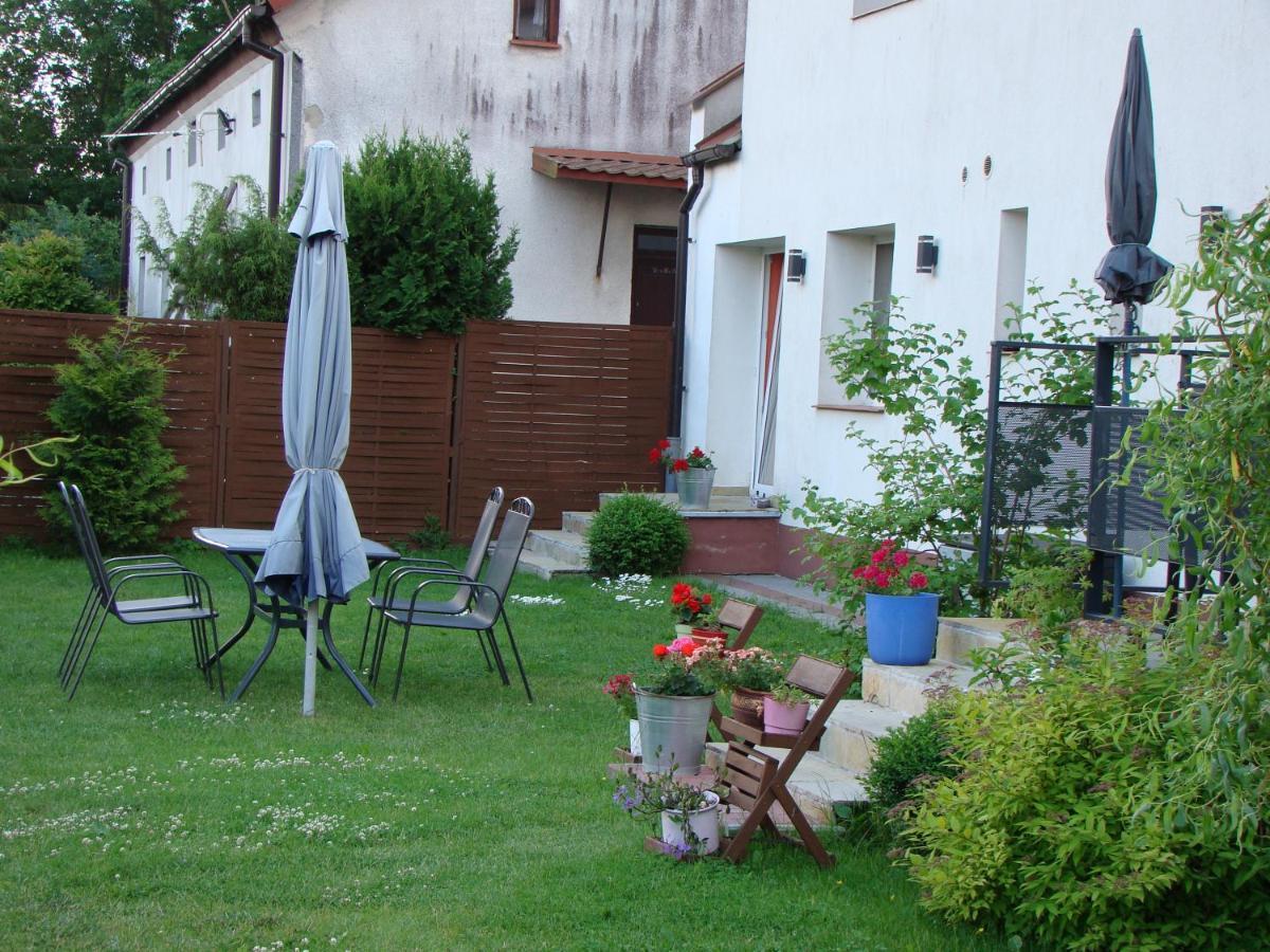Pokoje Przy Kominie Piecki  Extérieur photo