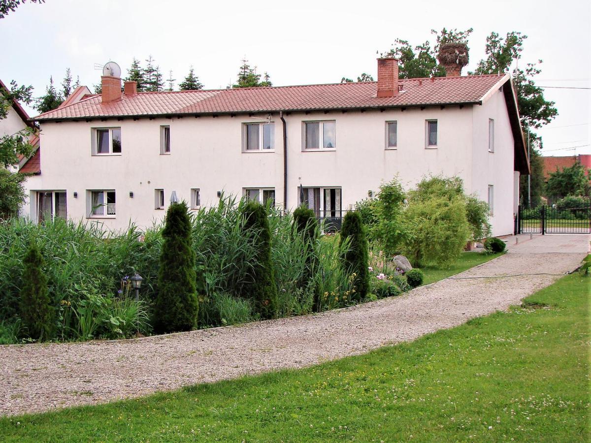 Pokoje Przy Kominie Piecki  Extérieur photo