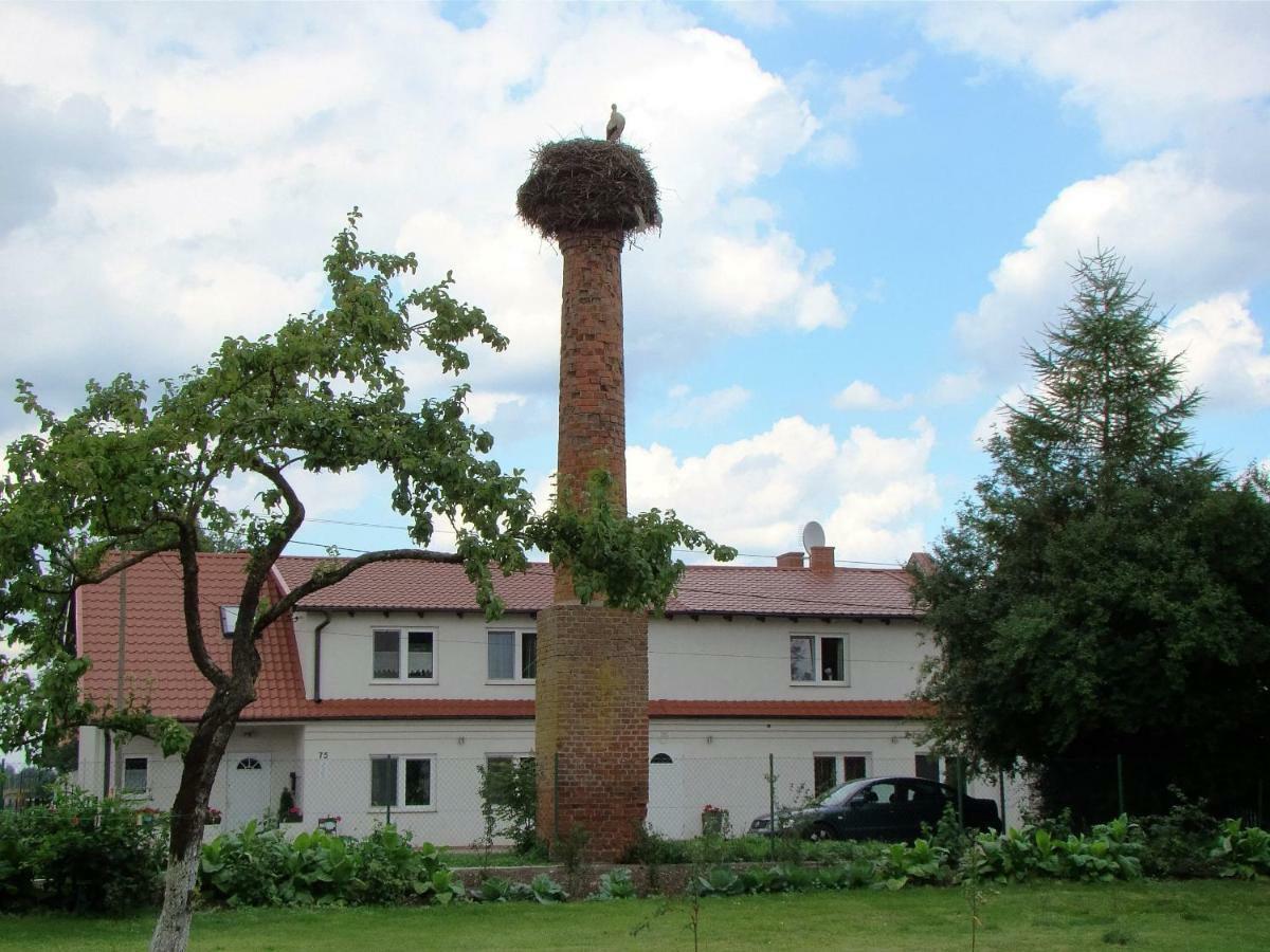 Pokoje Przy Kominie Piecki  Extérieur photo